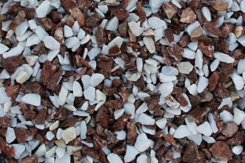 Kamenclub.ru: Мраморная крошка (щебень крошка микс: белый-зеленый-розовый) фр. 3-5 мм.  купить в Старом Осколе мрамор белый, зеленый, розовый мраморная декоративная крошка каменная 12000 руб/т   фото КАМЕНЬ КЛУБ