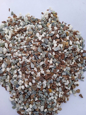 Kamenclub.ru: Мраморная крошка (щебень крошка микс: белый-зеленый-розовый) фр. 3-5 мм.  купить в Старом Осколе мрамор белый, зеленый, розовый мраморная декоративная крошка каменная 12000 руб/т   фото КАМЕНЬ КЛУБ